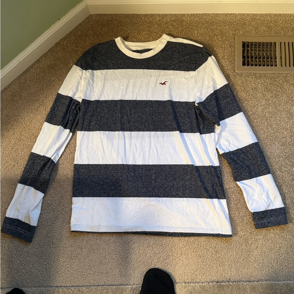 Hollister Men's Striped Long Sleeve Shirt - Navy and White